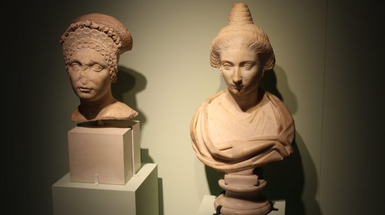 ancient roman female lady hairstyle